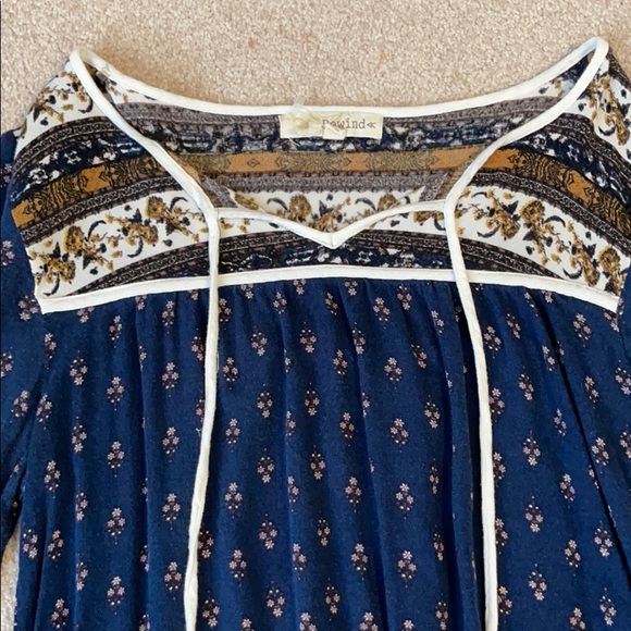 shirt - Picture 2 of 4